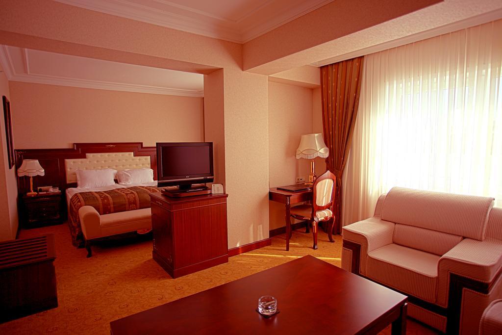 Latanya Palm & Spa Airport אנטליה מראה חיצוני תמונה