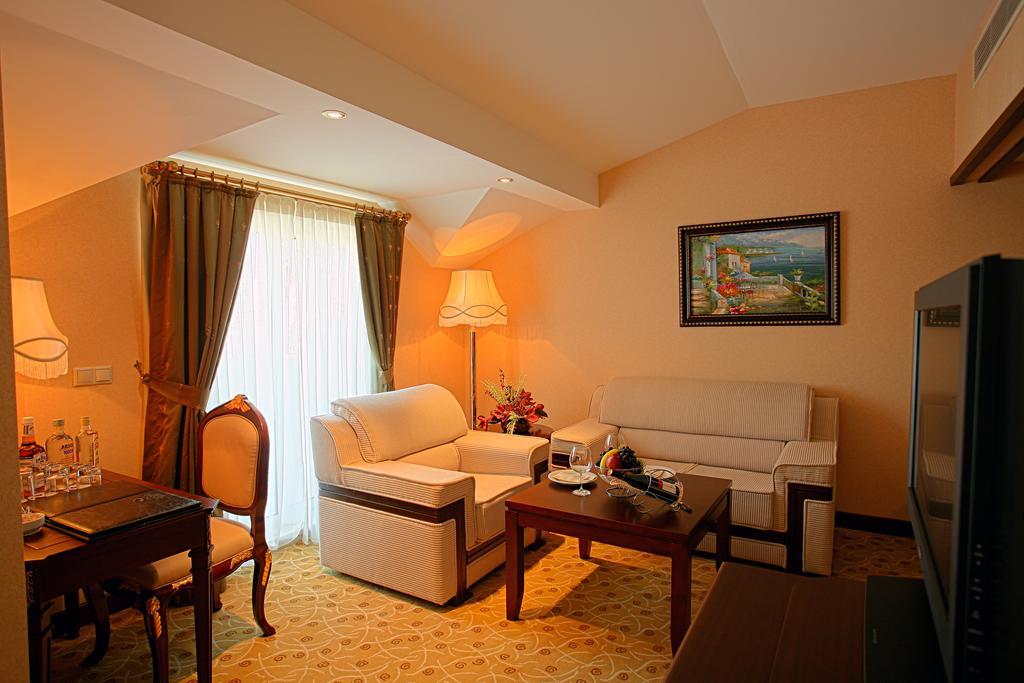 Latanya Palm & Spa Airport אנטליה מראה חיצוני תמונה